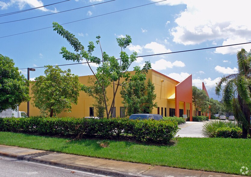 More Photos Of 5150 NW 109th Ave, Sunrise Warehouse For Lease