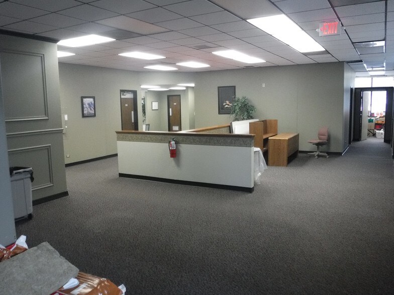 More Photos Of 4200 Euclid Ave, Rolling Meadows Office For Lease