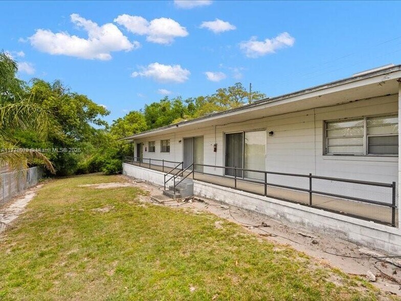 More Photos Of 1903 S Lakemont Ave, Winter Park Apartments For Sale