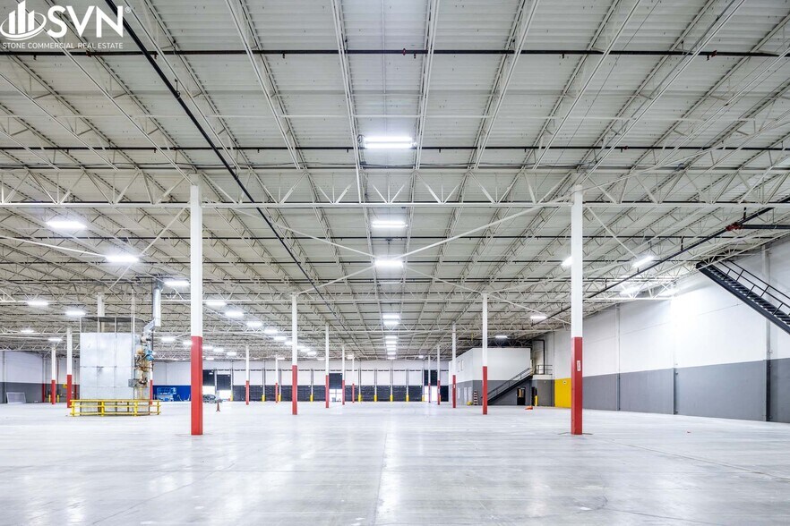 More Photos Of 2450 Palumbo Dr, Lexington Warehouse For Lease