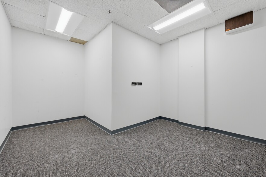 More Photos Of 5 Federal St, Danvers Medical For Lease