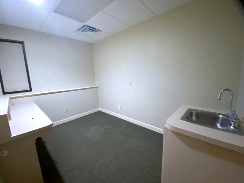 More Photos Of 1500 SE Magnolia Ext, Ocala Medical For Lease