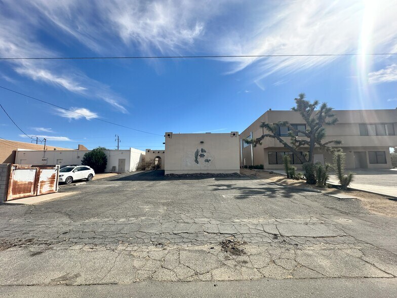 More Photos Of 57374 29 Palms Hwy, Yucca Valley Medical For Sale