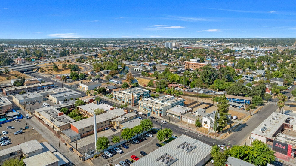 More Photos Of 617 N Fulton St, Fresno Storefront Retail Office For Sale