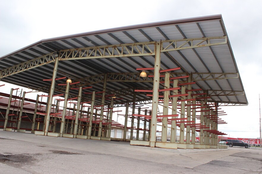 More Photos Of 1325 E Jolly Rd, Lansing Warehouse For Sale