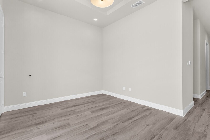 More Photos Of 6000 Alma Rd, McKinney Office For Lease