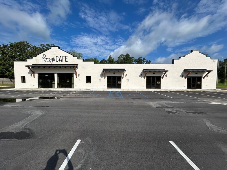 Primary Photo Of 8521 Grelot Rd, Mobile General Retail For Lease