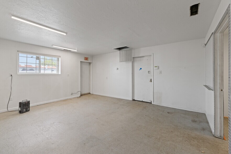 More Photos Of 947 Quayle ave, Salt Lake City Industrial For Lease