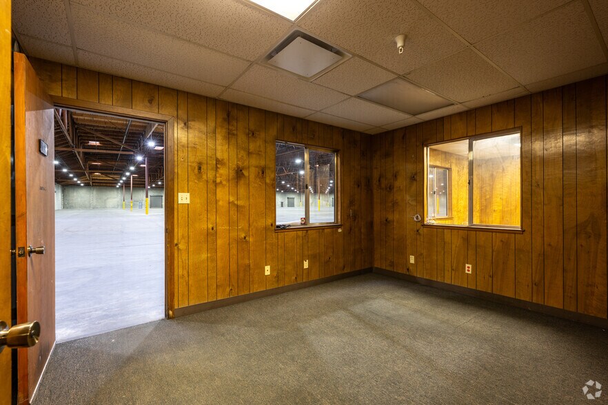 More Photos Of 1203 N Gertrude Ave, Stockton Industrial For Sale
