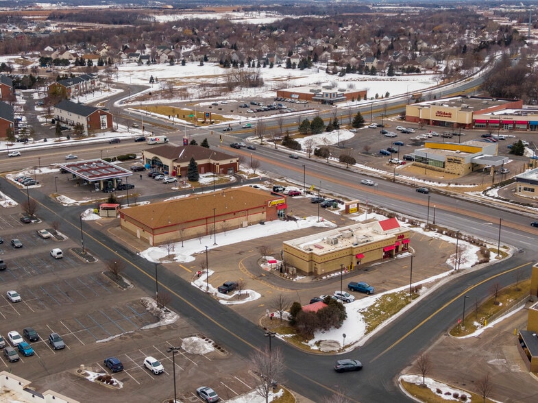 More Photos Of 8010 Old Carriage Ct, Shakopee Fast Food For Lease
