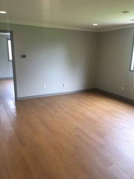 More Photos Of 1271 Harlem Rd, Buffalo Office For Lease