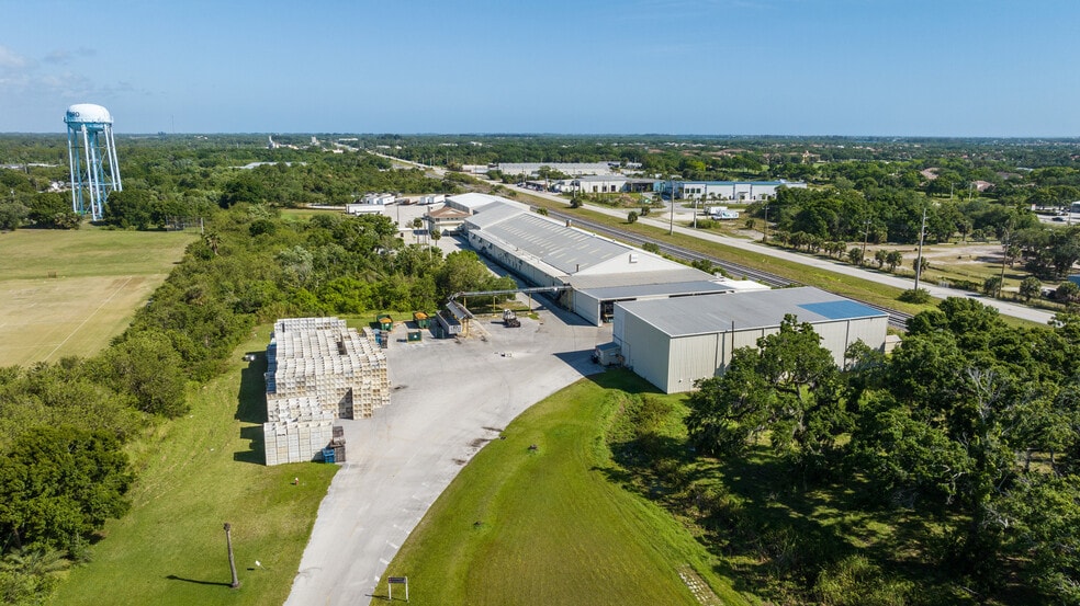 More Photos Of 2600 45th St, Vero Beach Food Processing For Sale