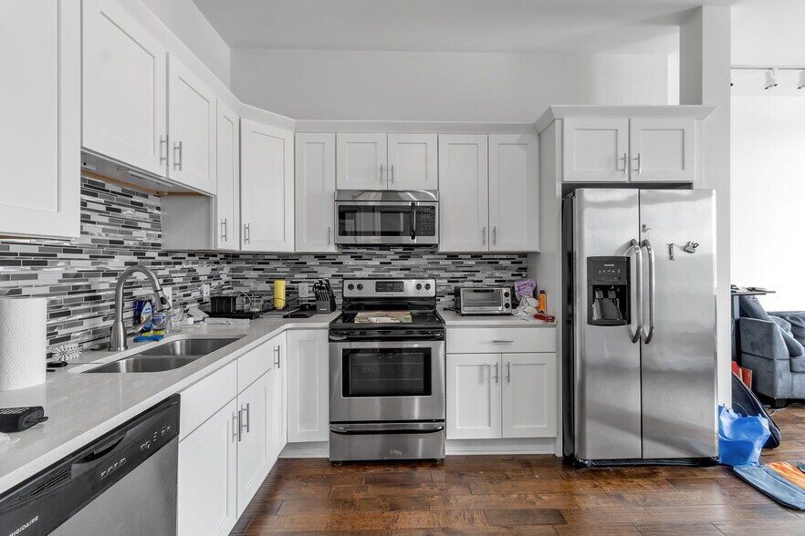 More Photos Of 888 Main St, Buffalo Office Residential For Sale
