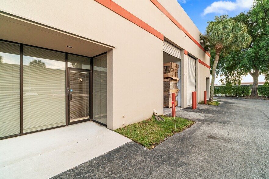 More Photos Of 1120 Holland Dr, Boca Raton Unknown For Lease