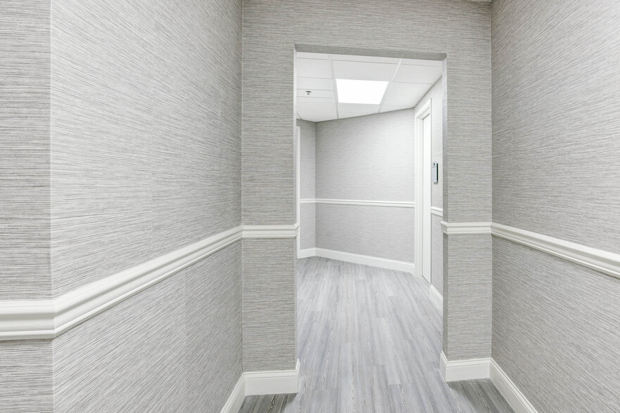 More Photos Of 150 Chambersbridge Rd, Brick Medical For Lease