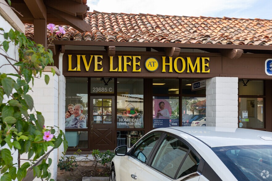 More Photos Of 23547-23641 Moulton Pky, Laguna Hills Unknown For Lease