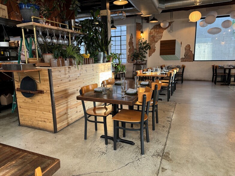 More Photos Of 1017 S Main St, Salt Lake City Auto Repair For Lease