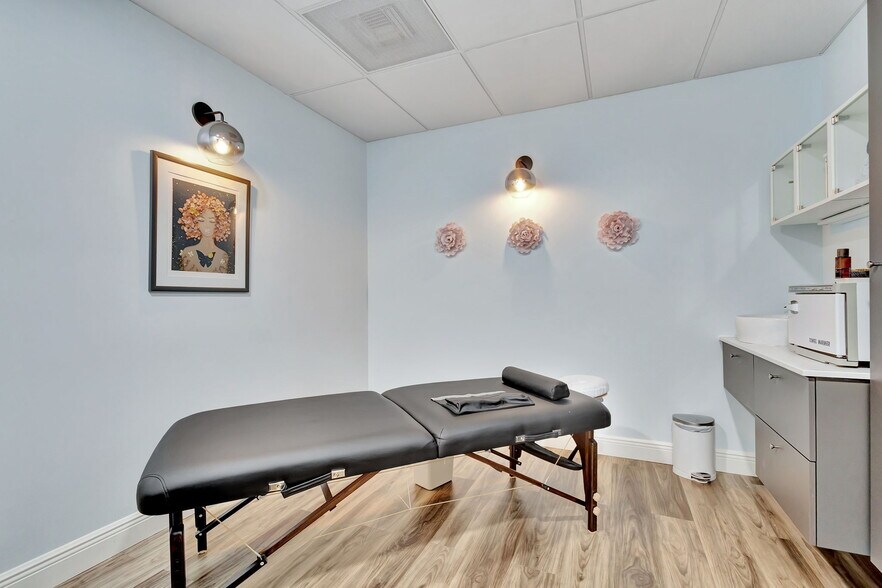 More Photos Of 13005 Southern Blvd, Loxahatchee Medical For Lease