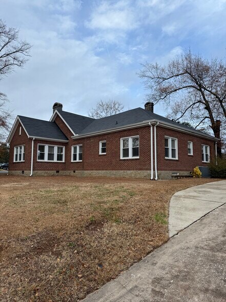 More Photos Of 581 W Main St, Spartanburg Office Residential For Lease