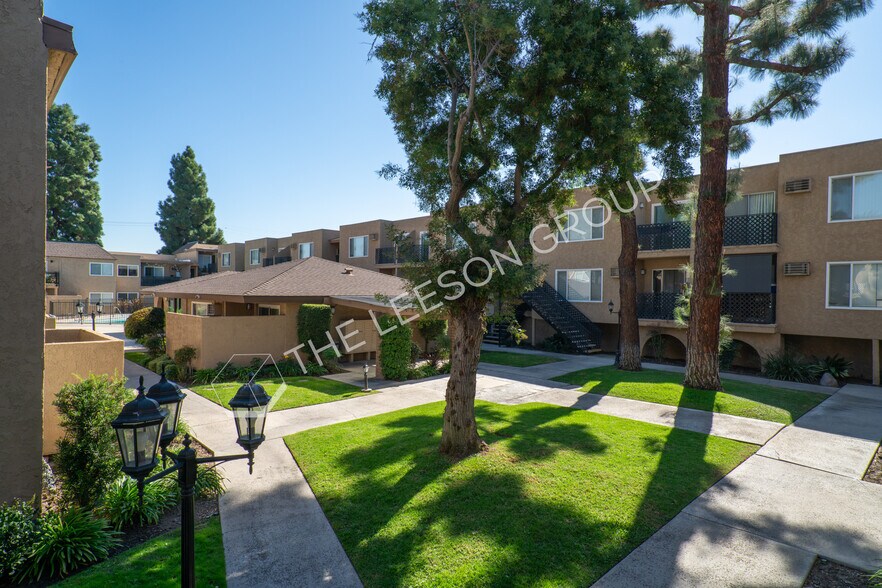 More Photos Of 7720 Crescent Ave, Buena Park Apartments For Sale