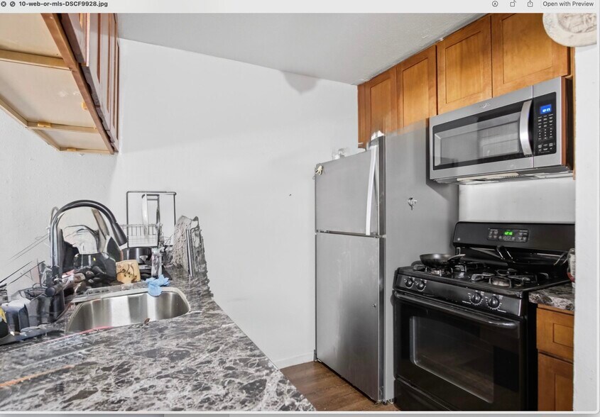 More Photos Of 820-828 E Park St, Stockton Apartments For Sale