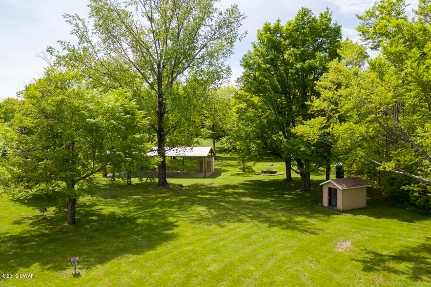 More Photos Of 37 Colonel Lindbergh Ln, Moscow Airport For Sale