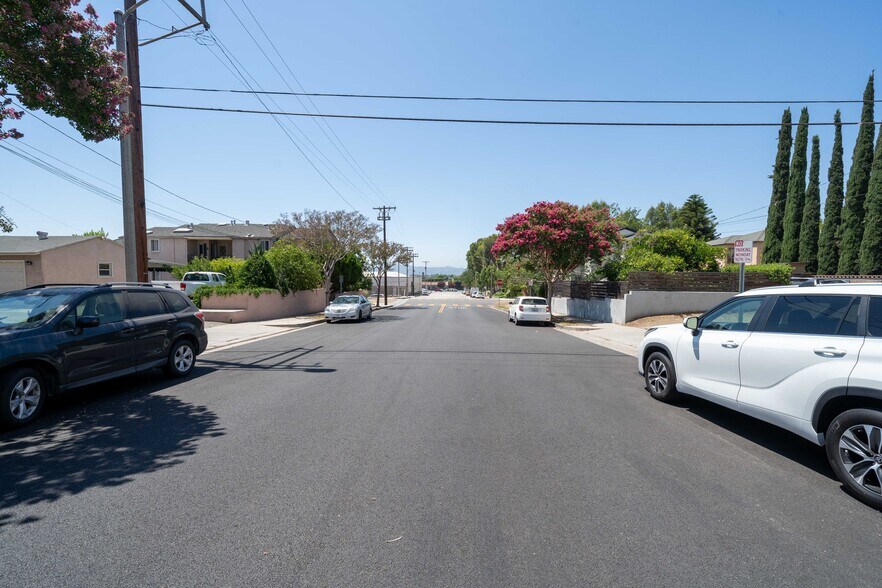 More Photos Of 310-312 Cornell Dr, Burbank Apartments For Sale