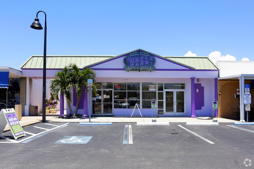 More Photos Of 152 107th Ave, Treasure Island Storefront Retail Residential For Lease