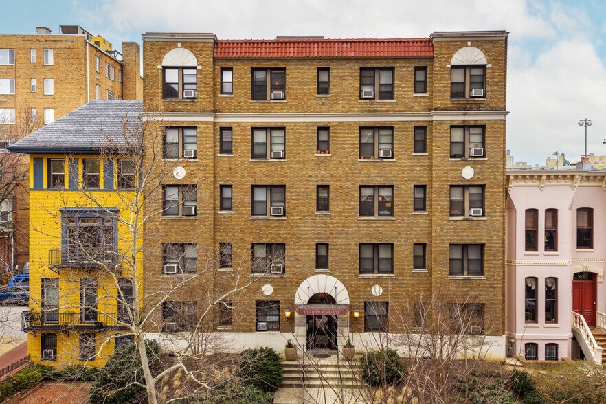 More Photos Of 1604 Q St NW, Washington Apartments For Sale