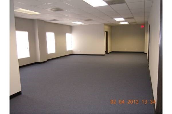 More Photos Of 337 Oaks Trl, Garland Office For Lease