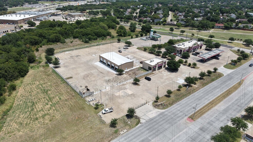 More Photos Of 1720 S Town East Blvd, Mesquite Service For Lease