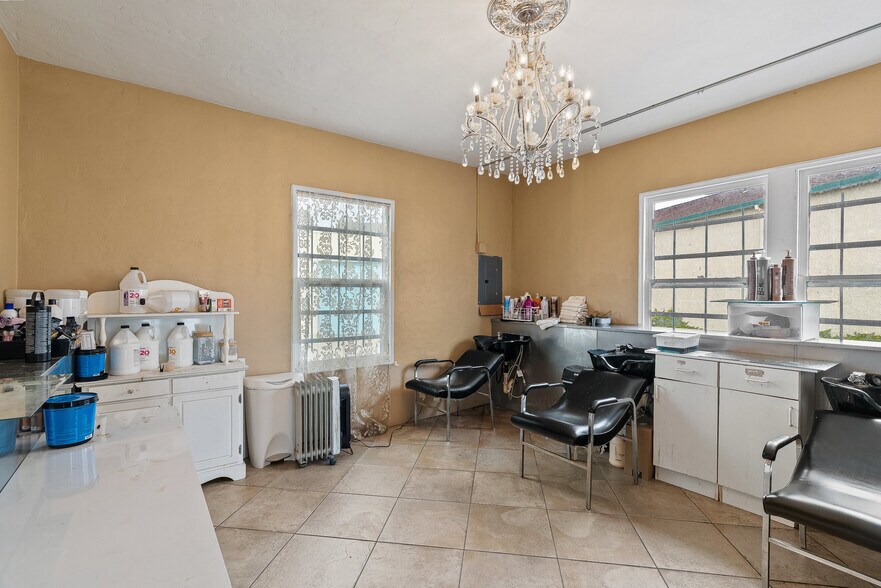 More Photos Of 771 Freedom Blvd, Watsonville Freestanding For Sale