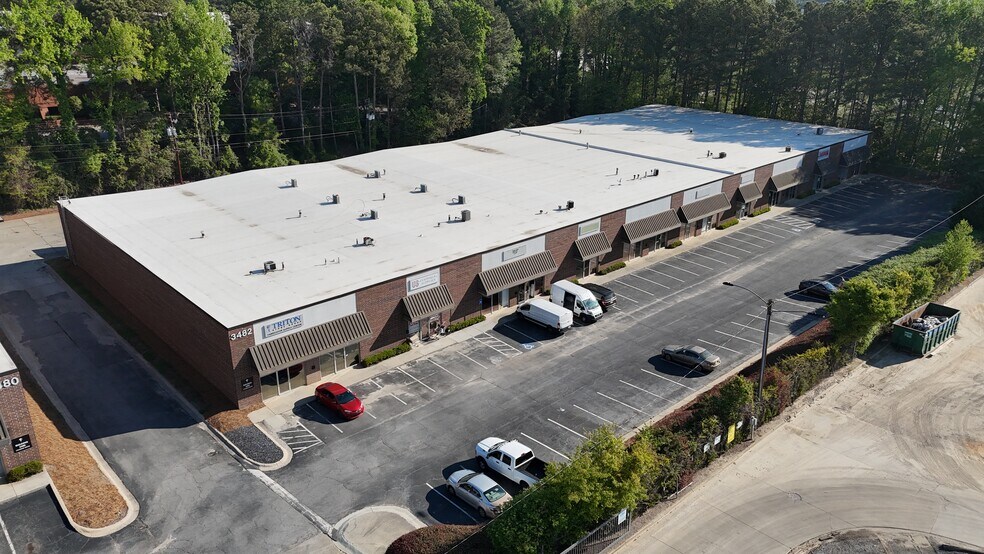 More Photos Of 3480 Oakcliff Rd, Doraville Unknown For Lease