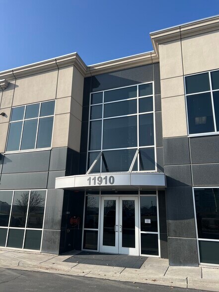 More Photos Of 11910 S State St, Draper Office For Sale
