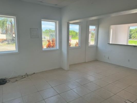 More Photos Of 6745 N Old Dixie Hwy, Fort Pierce Warehouse For Lease