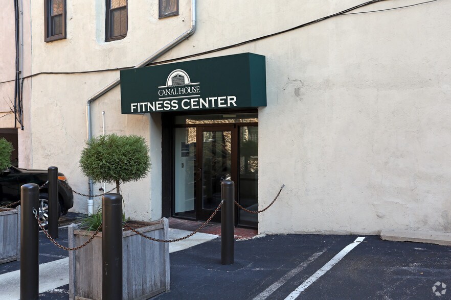 More Photos Of 4312 Main St, Philadelphia Apartments For Lease
