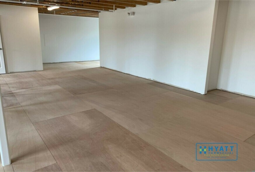 More Photos Of 9123 Old Annapolis Rd, Columbia Storefront Retail Office For Lease