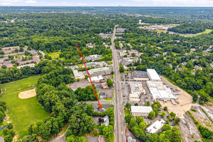 More Photos Of 924 N Bethlehem Pike, Ambler Restaurant For Sale
