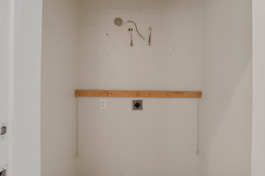 More Photos Of 3605 Interstate 30, Mesquite Medical For Lease