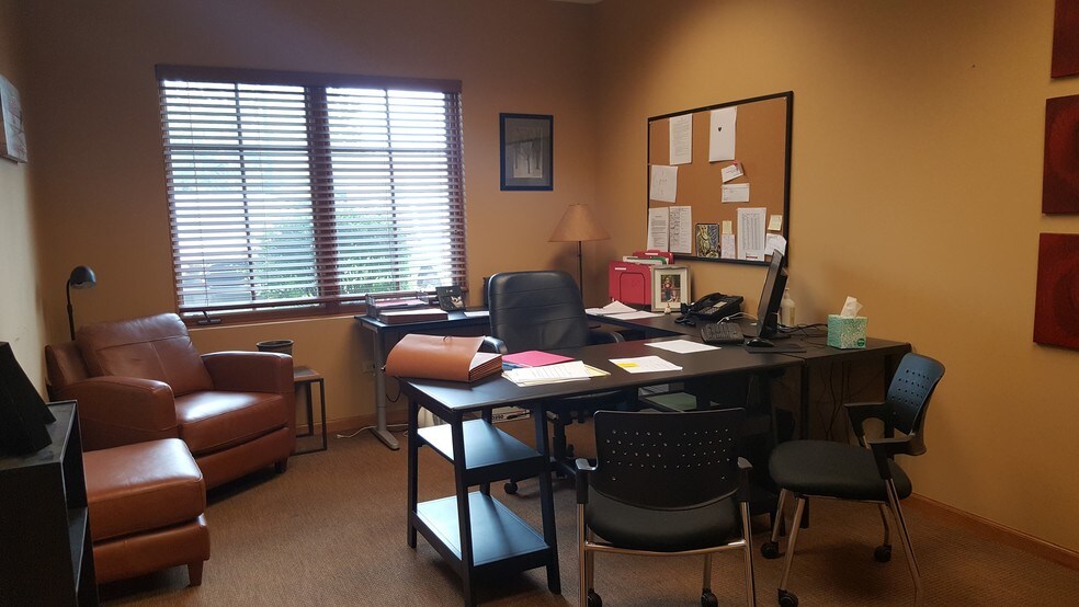 More Photos Of 18400 Maple Creek Dr, Tinley Park Medical For Sale