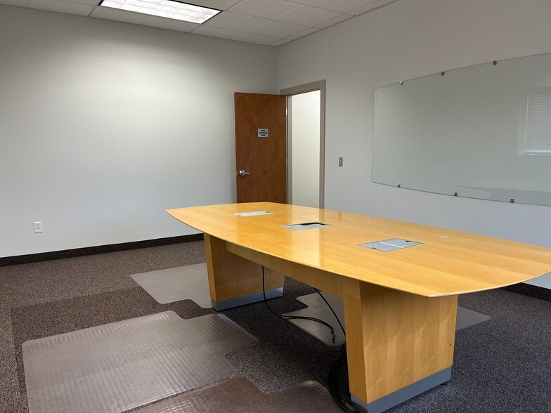 More Photos Of 1349 W 760 N, Orem Flex For Lease