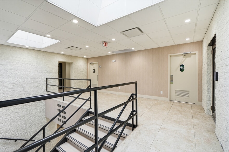 More Photos Of 1130 Hooper Ave, Toms River Office For Lease