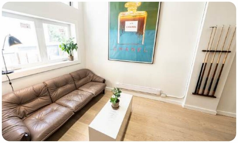 More Photos Of 115 Walnut Ave, Toronto Office For Sale