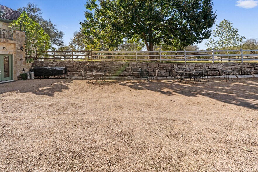More Photos Of 1092 FM 3000, Elgin Specialty For Sale