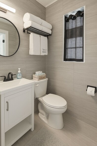 More Photos Of 1915 N Atlantic Ave, Daytona Beach Hotel For Sale