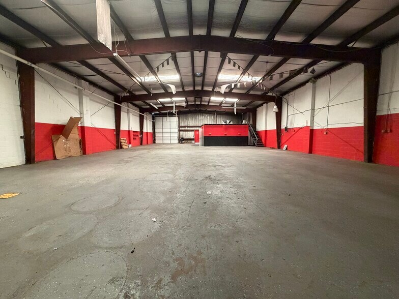 More Photos Of 1349 Veterans Memorial Hwy, Kenner Service For Sale