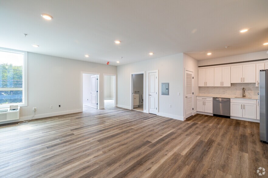 More Photos Of 141-147 Crooks Ave, Paterson Apartments For Lease