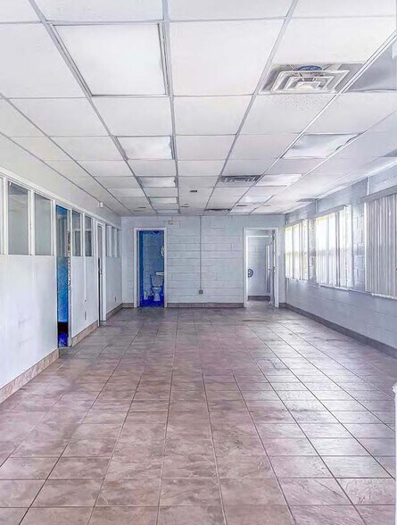 More Photos Of 5403 Schaaf Ln, Independence Warehouse For Sale