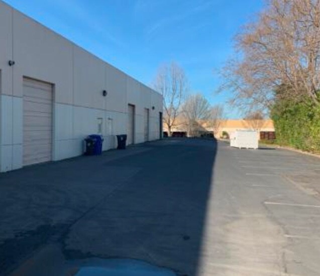 More Photos Of 902 Enterprise Way, Napa Light Manufacturing For Lease