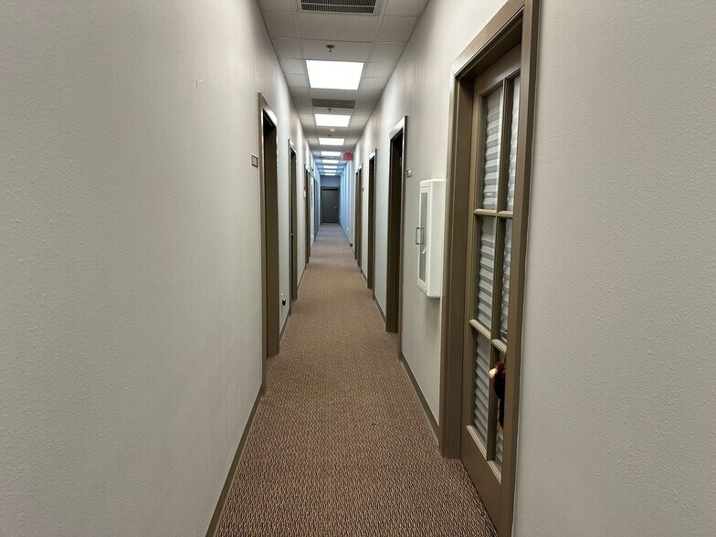 More Photos Of 2053 Gause Blvd E, Slidell Office For Lease